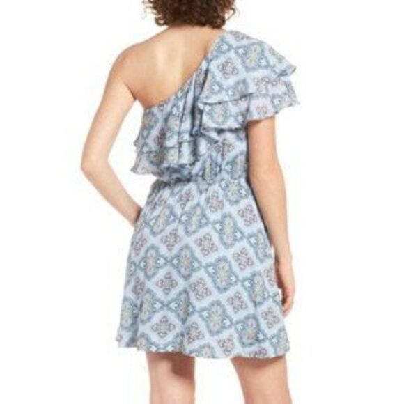 Moon River One-Shoulder Dress - Picture 2 of 7